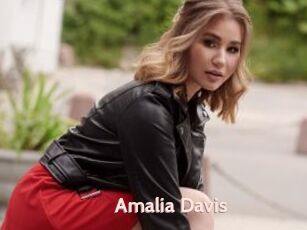 Amalia_Davis