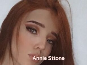 Annie_Sttone