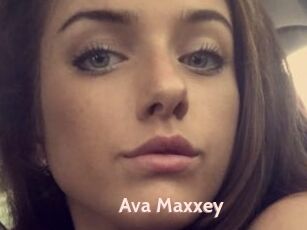 Ava_Maxxey