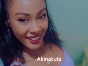 Akinacuts