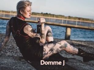 Domme_J