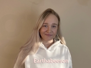 Earthabeeson