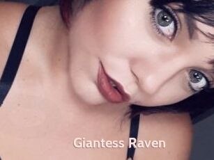 Giantess_Raven