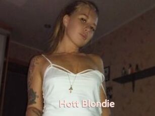 Hott_Blondie