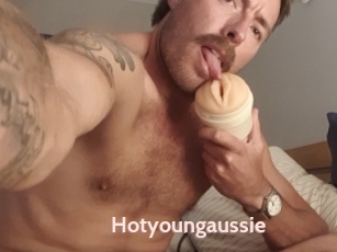 Hotyoungaussie