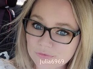 Julia6969