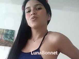 LunaBonnet