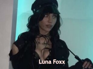 Luna_Foxx