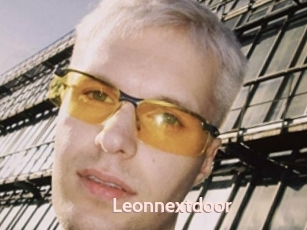 Leonnextdoor