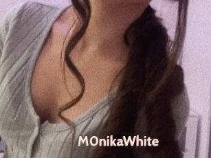 M0nikaWhite