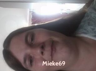 Mieke69