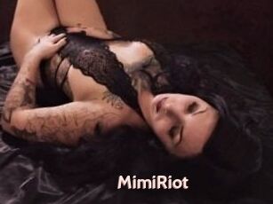 Mimi_Riot