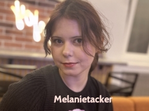 Melanietacker