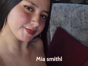 Mia_smithl