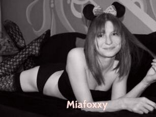 Miafoxxy