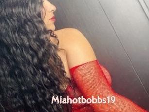 Miahotbobbs19