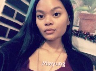 Mia_yung