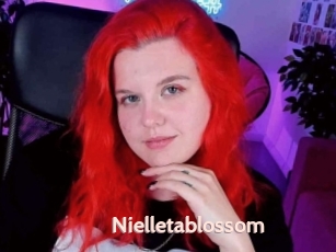 Nielletablossom