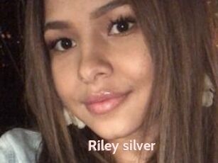 Riley_silver