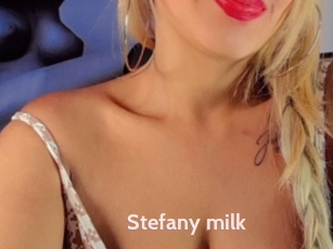 Stefany_milk