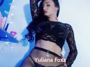 Yuliana_Foxx